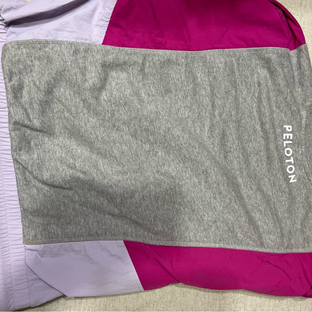 Peloton Gray Sweatshirt